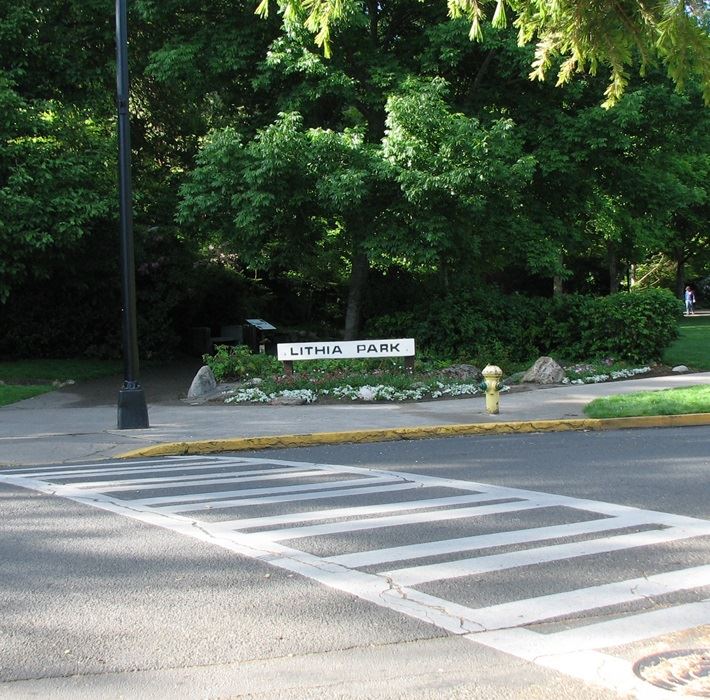 Entrance to Lithia Park 
