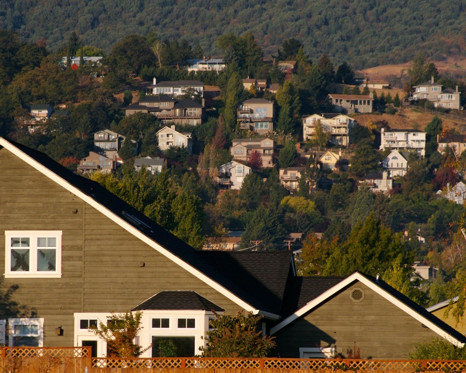 Ashland houses on a hillside 